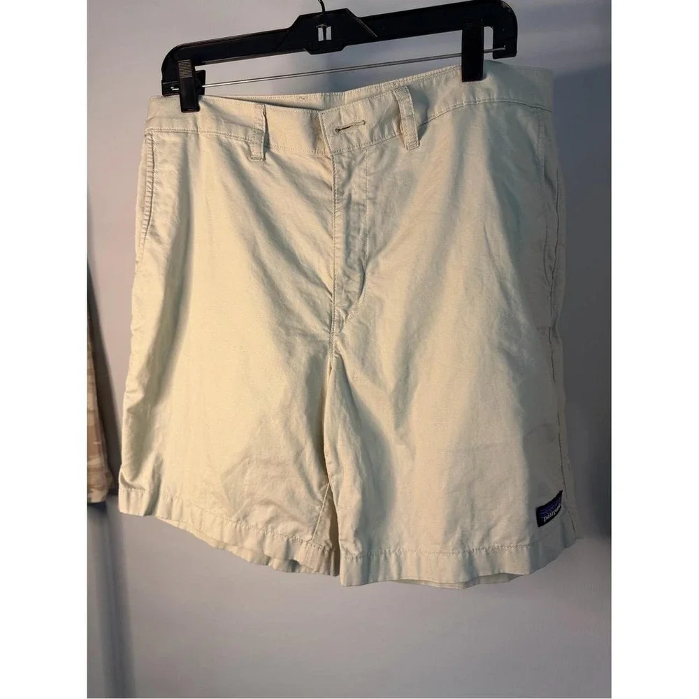 Patagonia Shorts Mens 33 Off-White Like New Organic Cotton Chino Lightweight